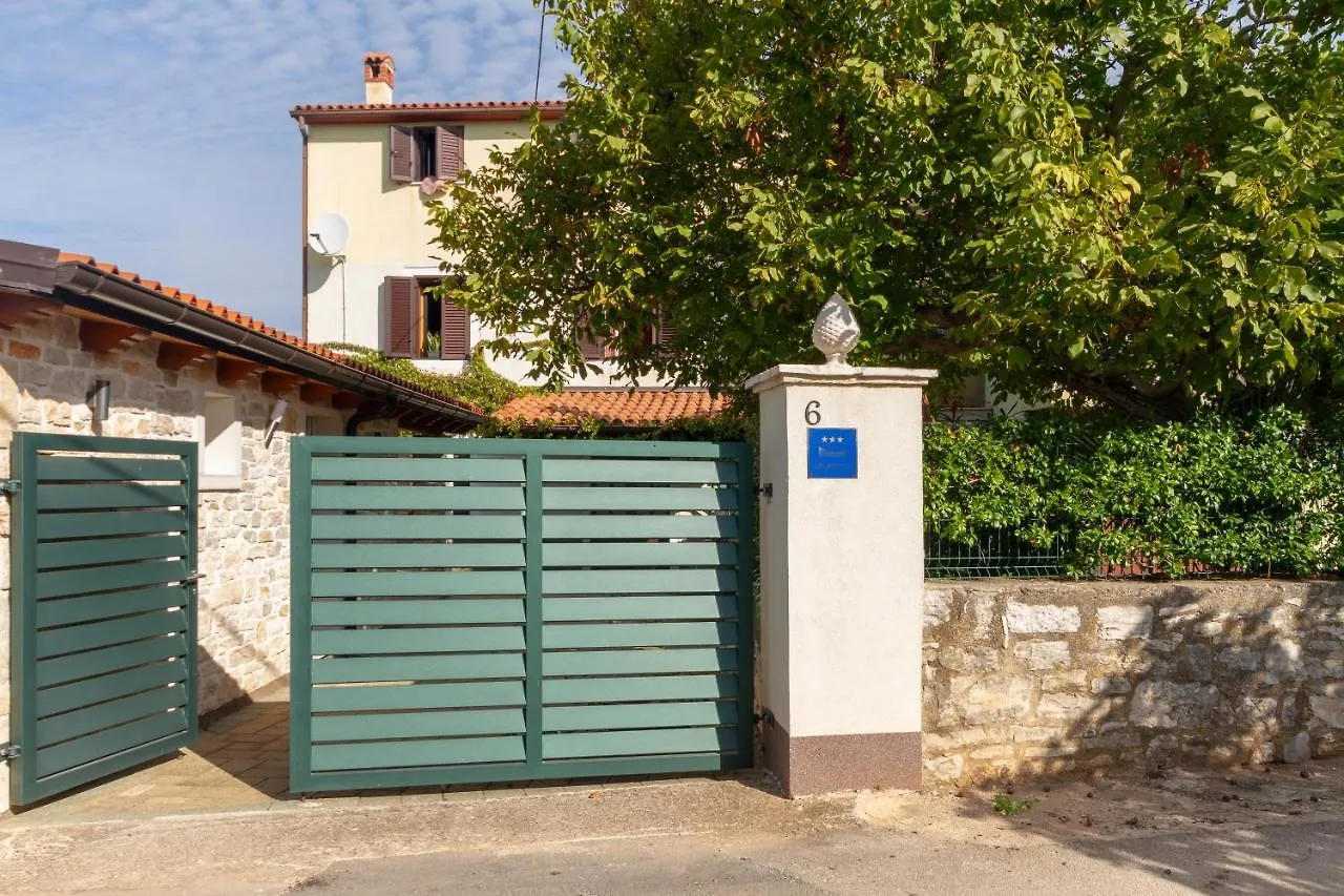 Holiday Stone House Bale 0*,  Chorwacja